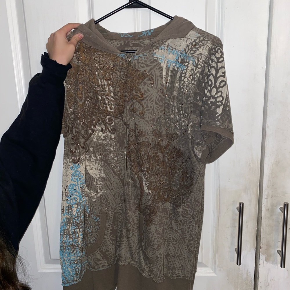 Maurice’s shirt sleeve hoodie